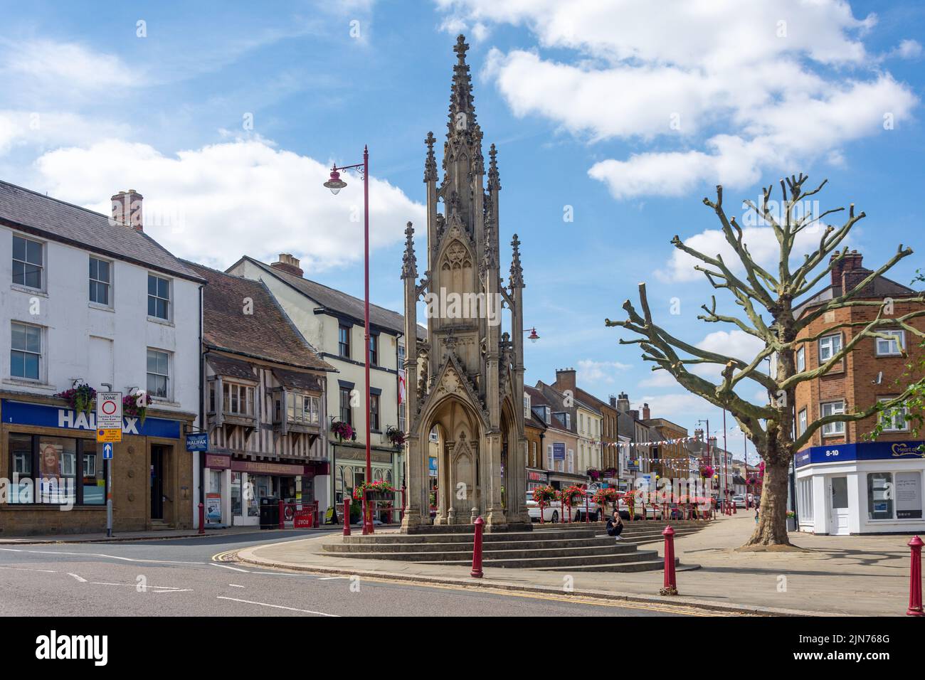 The Burton Memorial, High Street, Daventry, Northamptonshire, Inglaterra, Reino Unido Foto de stock