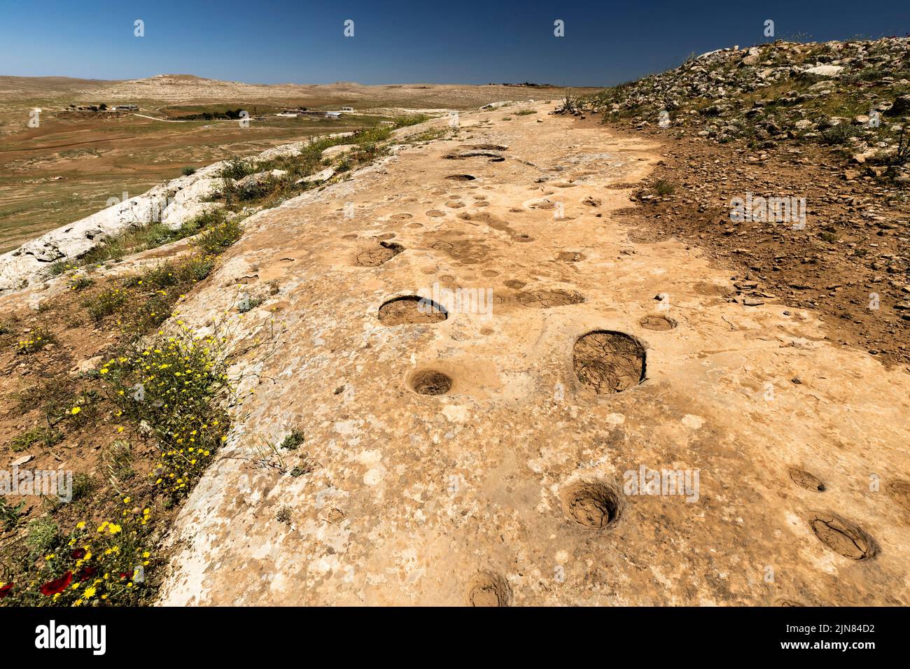 Karahan tepe (karahantepe), cúpulas de la cima, templo neolítico con pilares masivos, provincia de Sanlıurfa, Turquía, Asia Menor, Asia Foto de stock