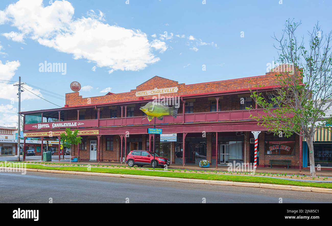 Vista del antiguo pub Charleville Hotel en Charleville, Queensland, Queensland, Australia Foto de stock