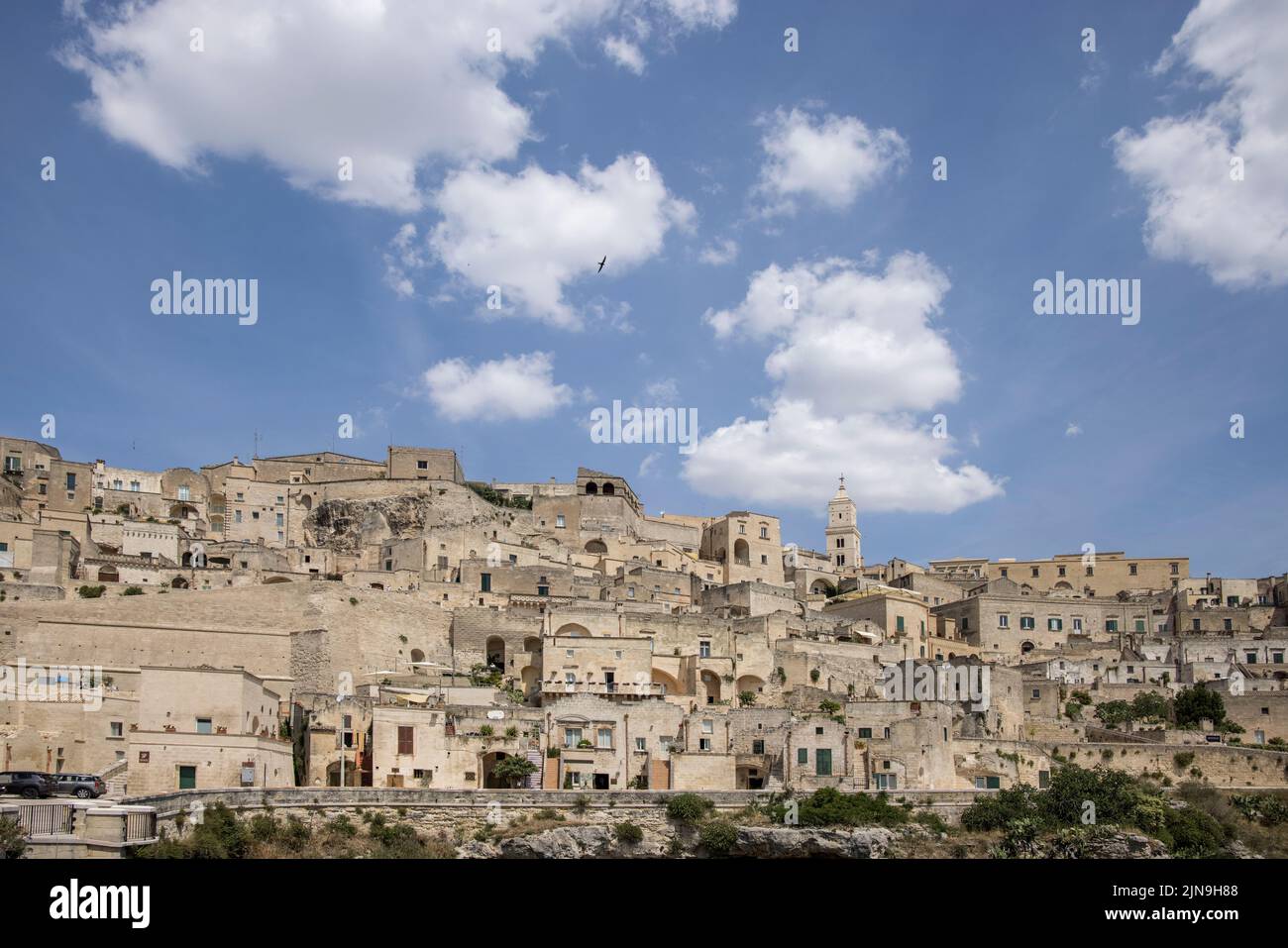 el casco antiguo de matera, una ciudad declarada patrimonio de la humanidad por la unesco en puglia italia Foto de stock