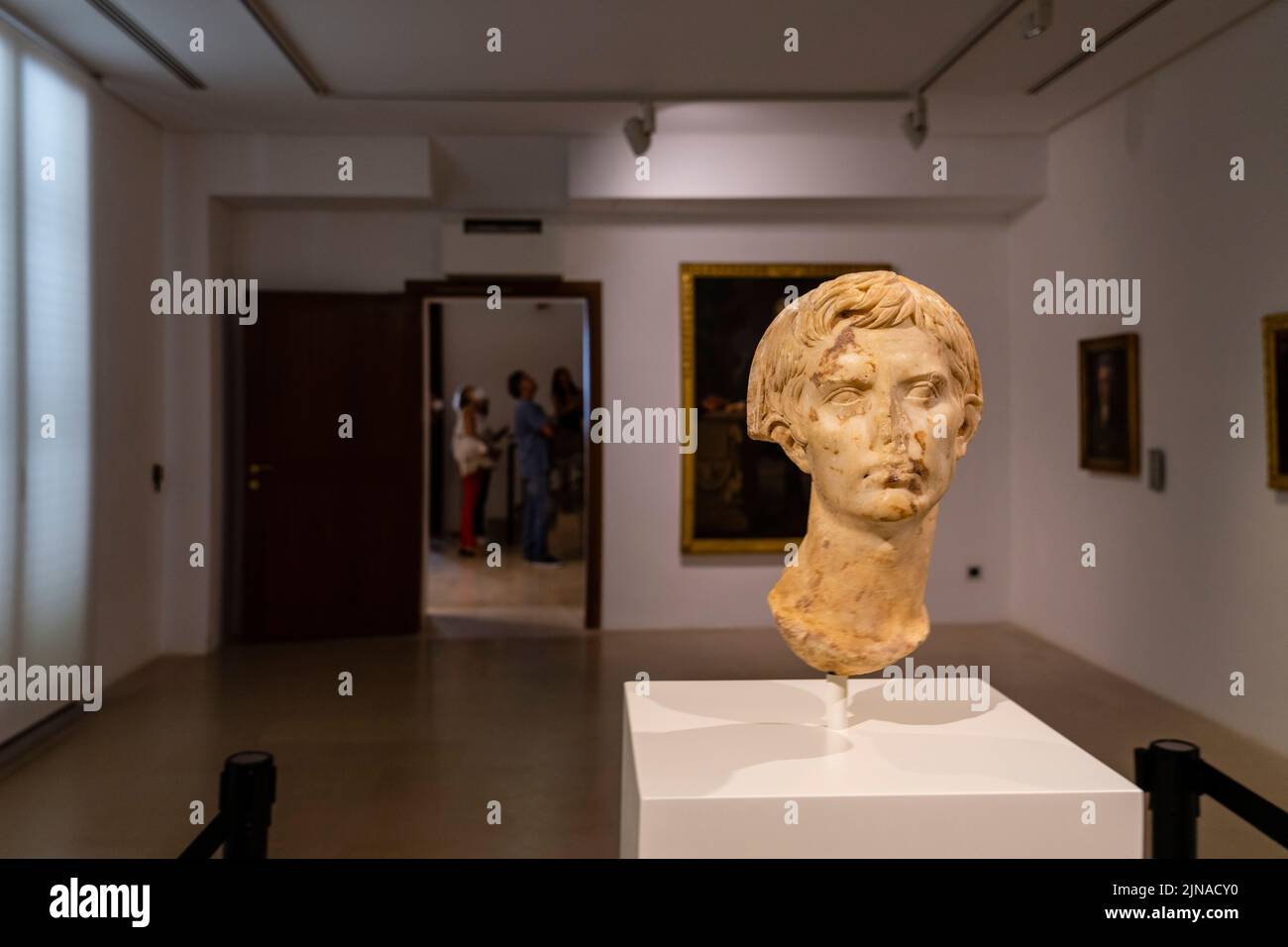 Cabeza de César Augusto velado, 30 antes de Cristo, mármol, Pollentia, Museu de Mallorca, Palma, Mallorca, España Foto de stock