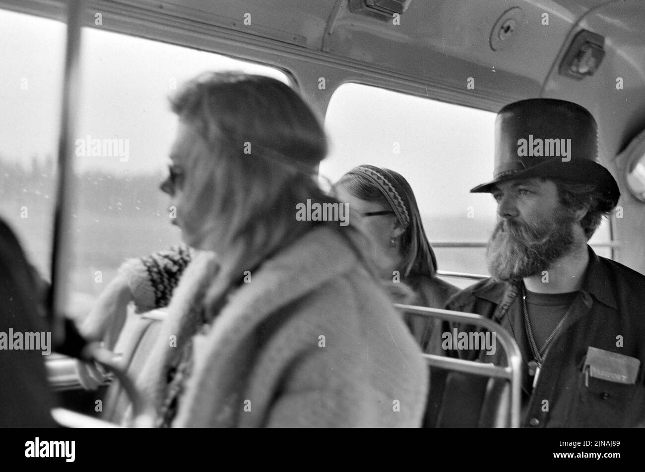 JEFFERSON AIRPLANE grupo de rock estadounidense durante su viaje al malogrado concierto en el Festival de Bath en junio de 1970 Foto de stock