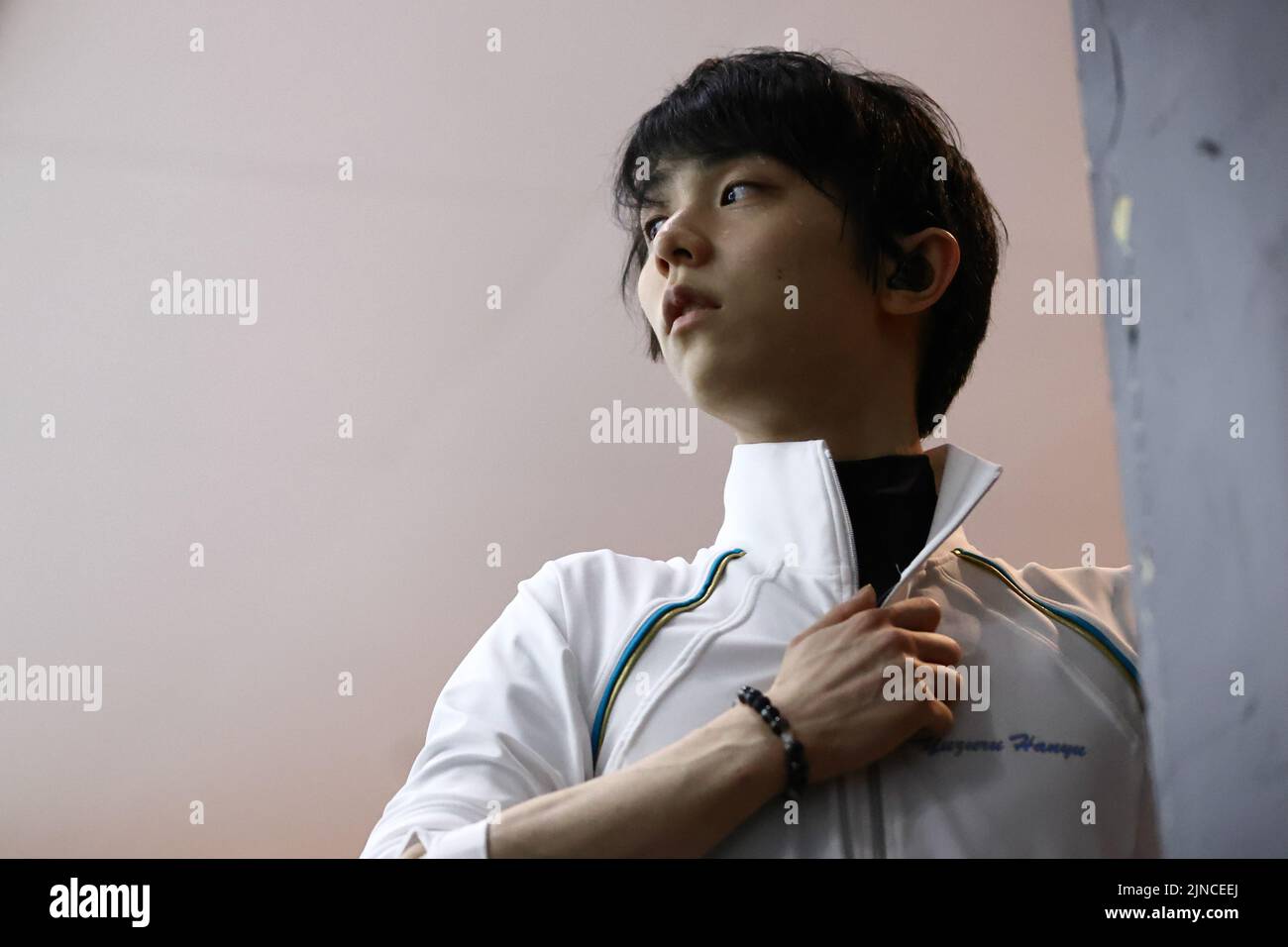 Miyagi, Japón. 10th de Ago de 2022. Patinaje artístico de Yuzuru Hanyu : patinador artístico japonés Yuzuru Hanyu actúa durante la sesión de entrenamiento abierta titulada 'SharePractice' en la Pista de Hielo Sendai en Miyagi, Japón . Crédito: Naoki Nishimura/AFLO SPORT/Alamy Live News Foto de stock
