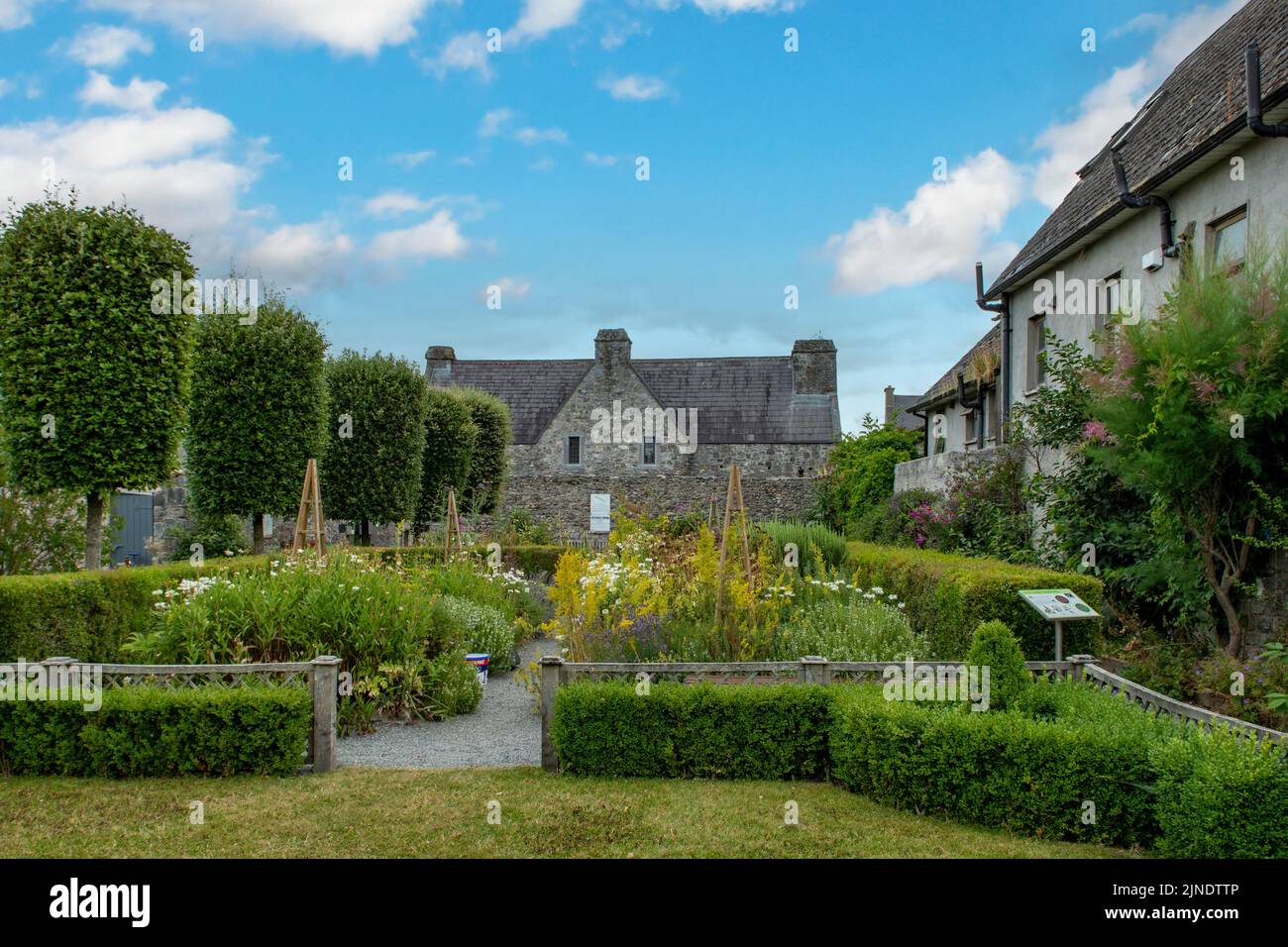 El jardín en Rothe House, Kilkenny, Co. Kilkenny, Irlanda Foto de stock