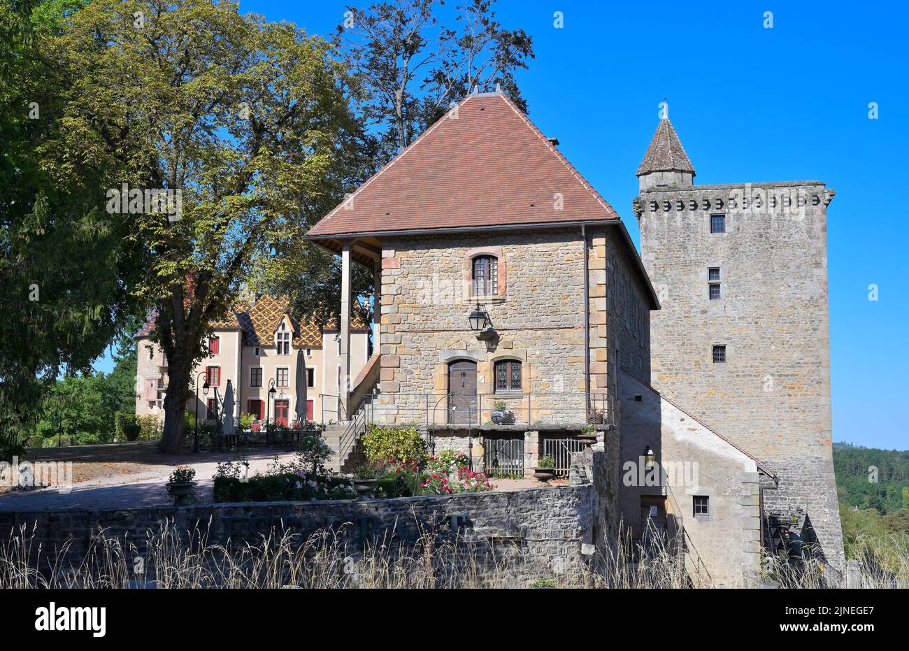 El Chateau de Margarita de Borgoña - Reina de Francia, Couches FR Foto de stock