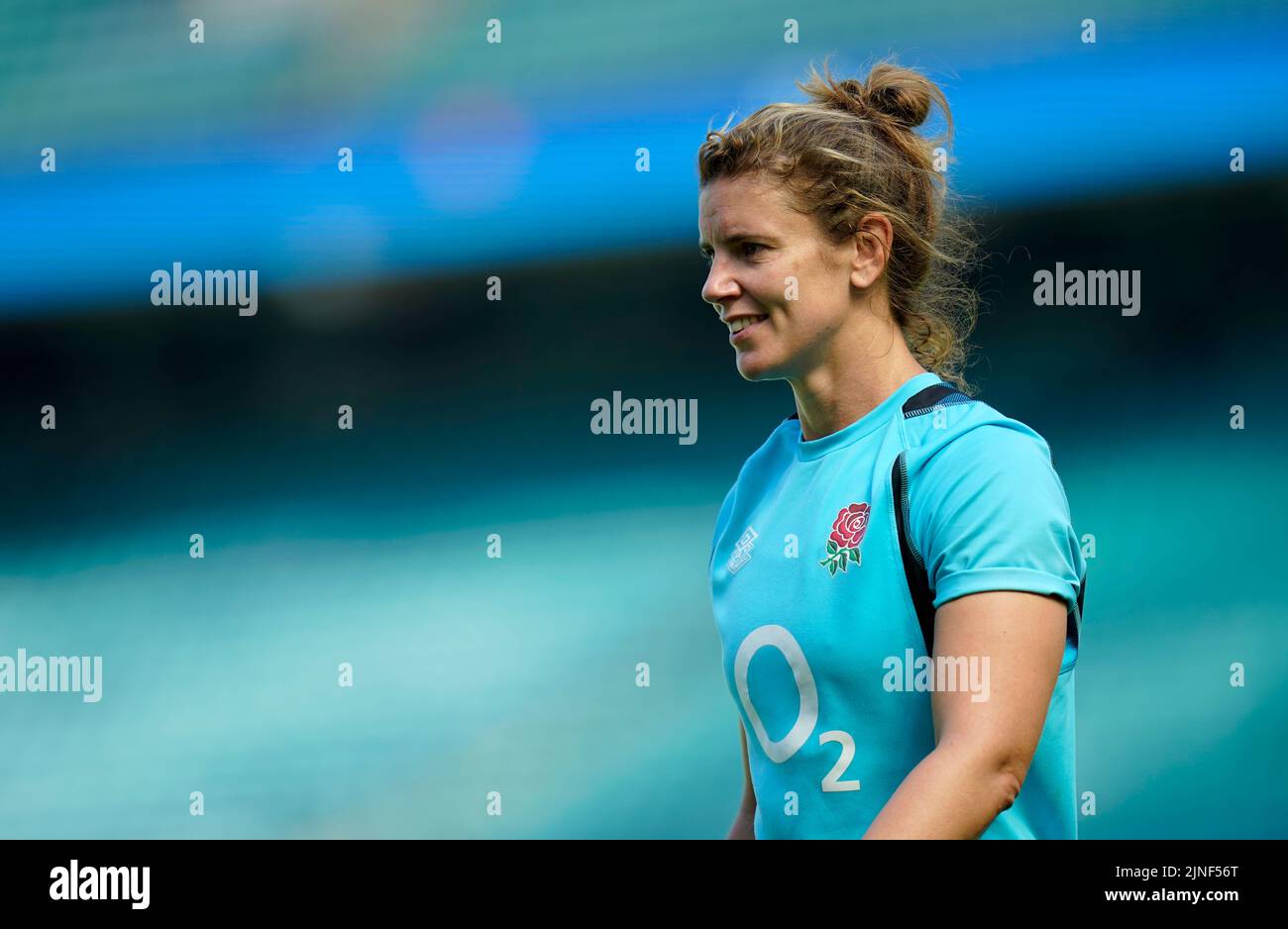 Sarah Hunter, Inglaterra, durante una sesión de entrenamiento abierta en el Twickenham Stadium, Londres. Fecha de la foto: Jueves 11 de agosto de 2022. Foto de stock