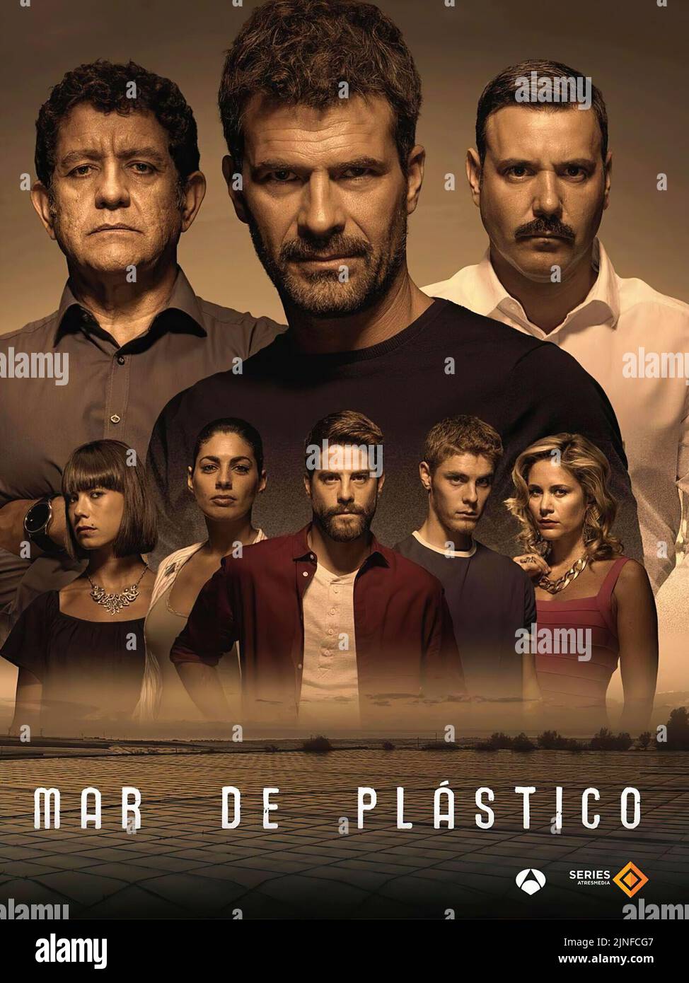 PLASTIC SEA (2015) -Título original: MAR DE PLASTICO-, dirigido por NORBERTO LÓPEZ AMADO y ALEJANDRO BAZZANO. Crédito: Bumerang TV / Album Foto de stock