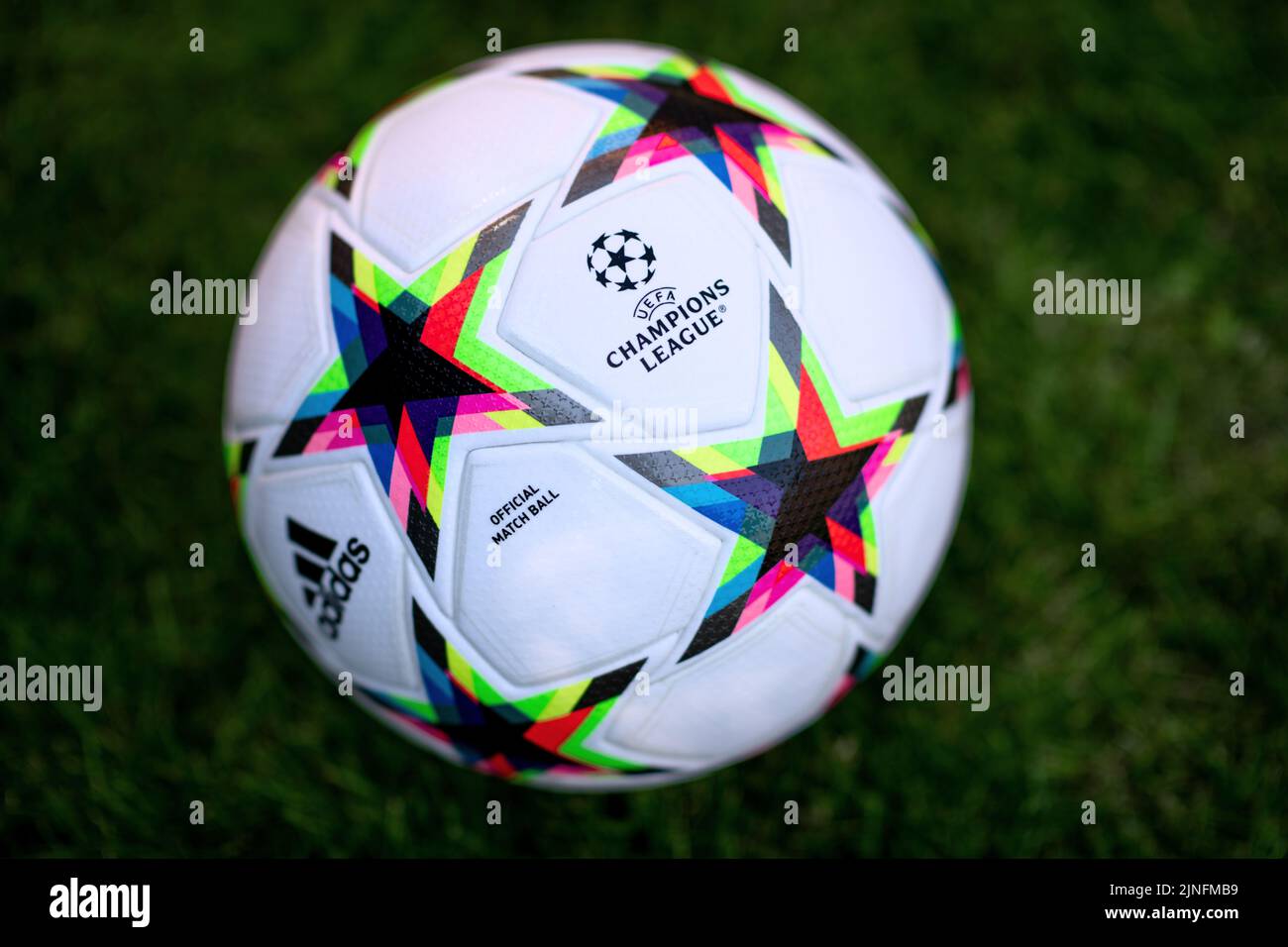 Primer plano de Adidas UEFA Champions League Football 2022 2023 Foto de stock