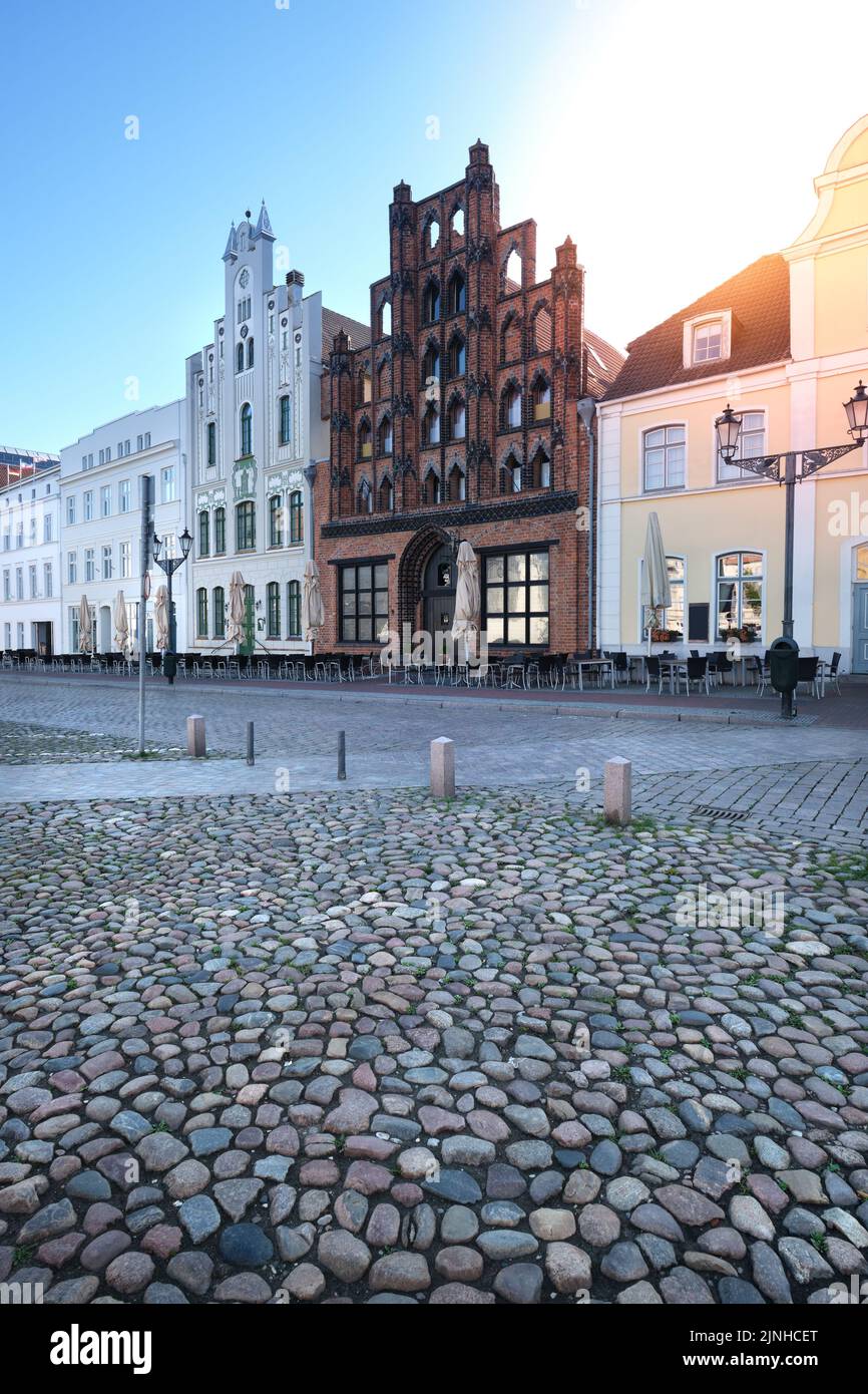 Edificios históricos y la casa del antiguo sueco en Wismar, Alemania Foto de stock