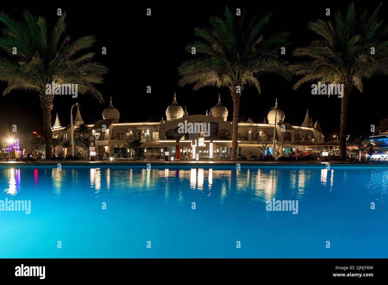 Egipto, Sharm el-Sheikh 01 de mayo de 2019 : Albatros Aqua Hotel recepción Blu, arquitectura de hotel de estilo oriental. Foto de stock