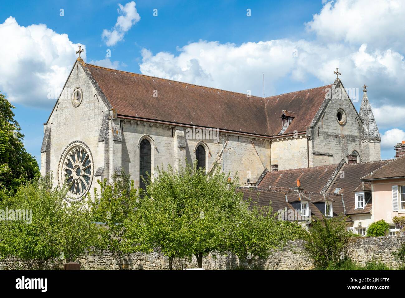 Francia, Oise, Picardie, Saint Jean aux Bois, abadía de Notre Dame et Saint Jean Baptiste del siglo 12th // Francia, Oise (60), Picardie, Saint-Jean-aux Foto de stock