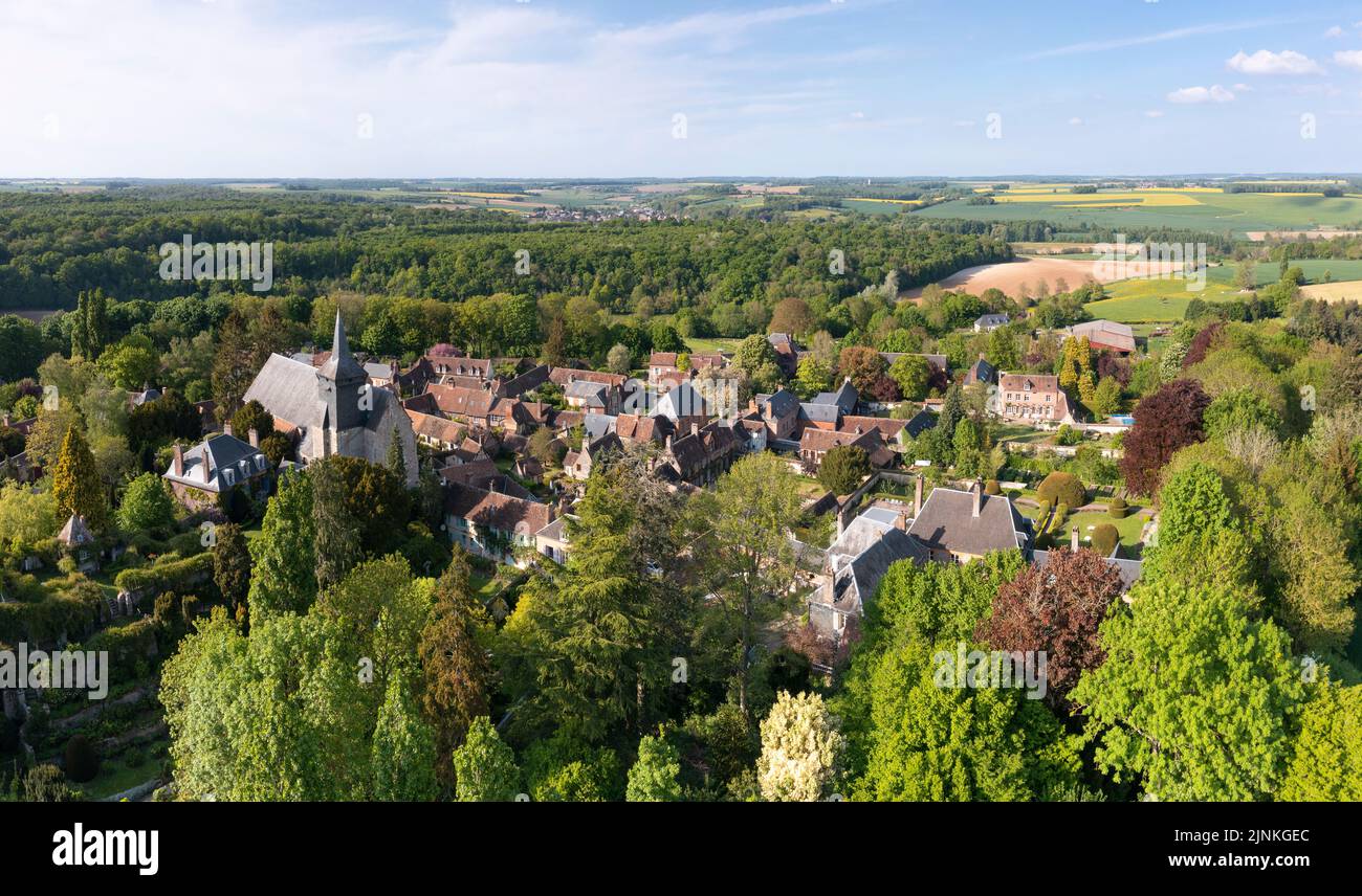 Francia, Oise, Picardie, Pays de Bray, Gerberoy, Etiquetado Les Plus Beaux Villages de France (Los pueblos más bellos de Francia) (vista aérea) // Fr Foto de stock