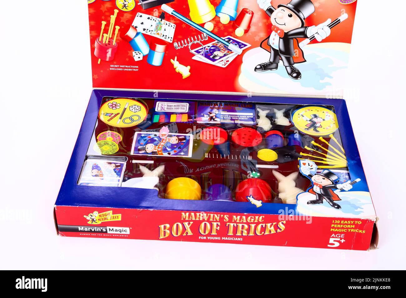 Marvin's Magic Box of Tricks espectáculo de magia en una caja aislada sobre un fondo blanco Foto de stock