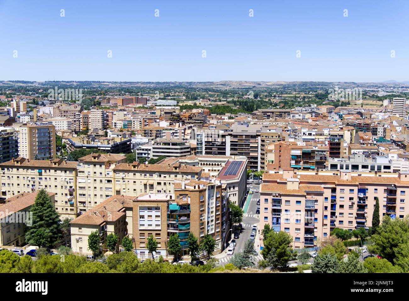 Vista de Lleida desde Castell del Rey Foto de stock