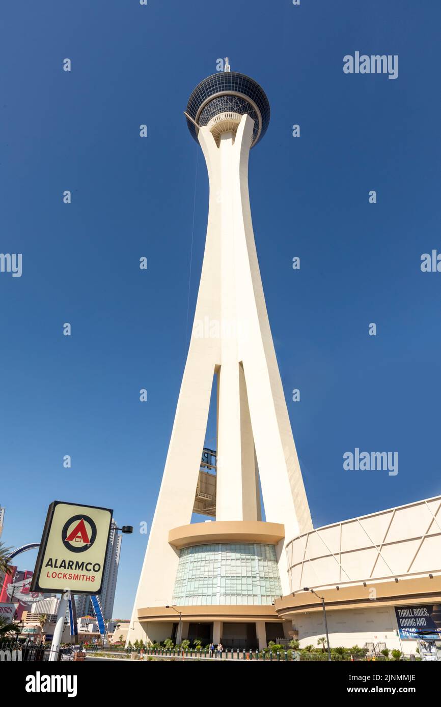 Las Vegas, EE.UU. - 24 de mayo de 2022. Vista a la torre Stratosphere y hotel en Las Vegas. Foto de stock