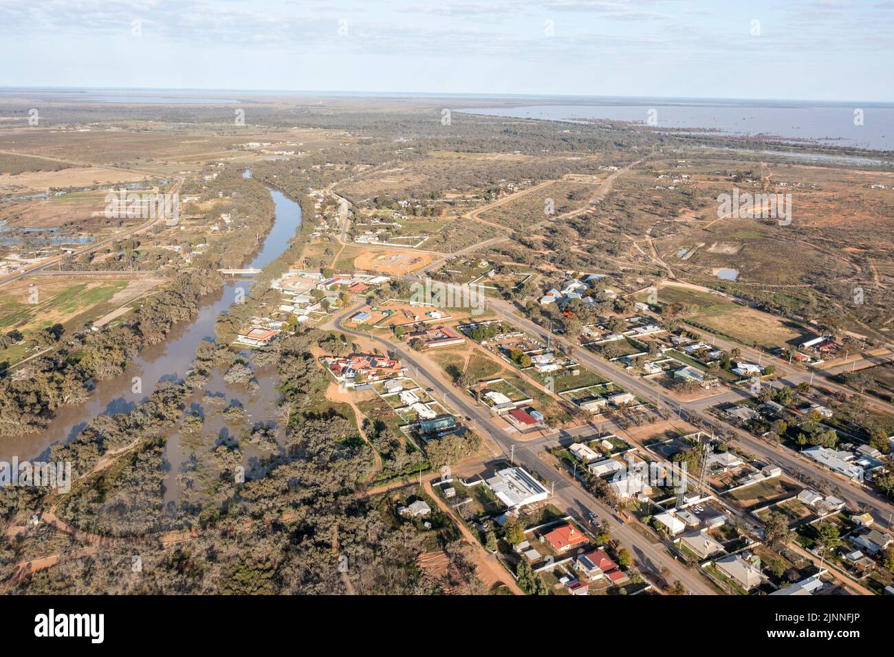 La ciudad del Outback de Menindee en las orillas del río Darling en el extremo oeste de Nueva Gales del Sur, Australia. Foto de stock