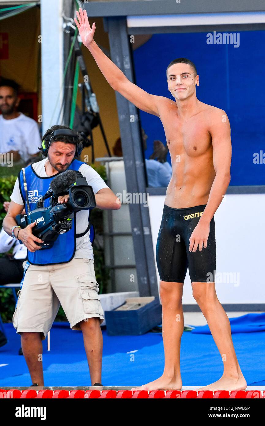 David Popovici de Rumania reacciona después de competir en la 100m ª Freestyle Men Final durante la natación XXVI LEN European ChampionshipsDavid Popovici lugar Foto de stock