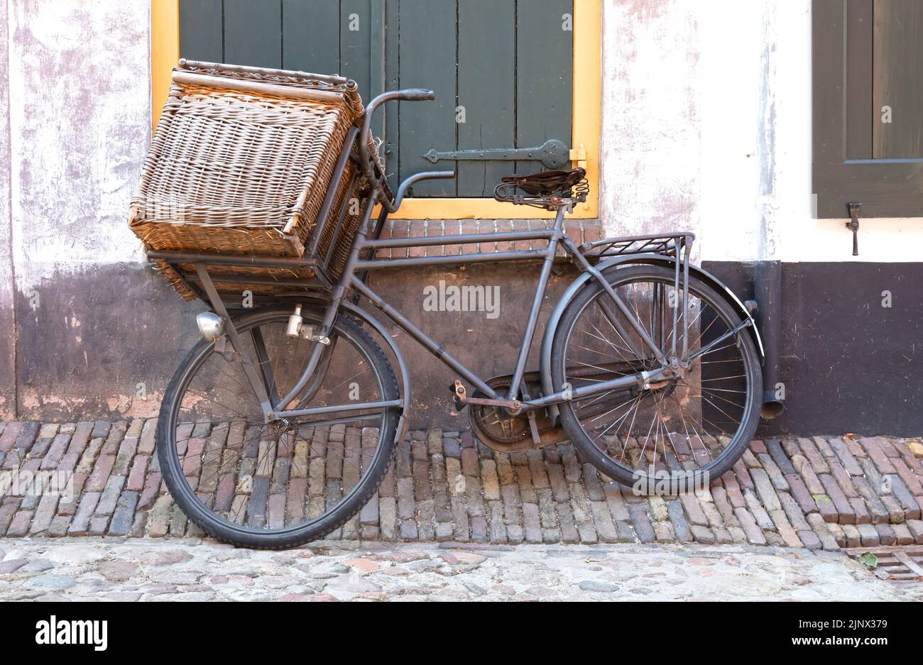 Medios de transporte antiguos del siglo pasado en los Países Bajos Foto de stock