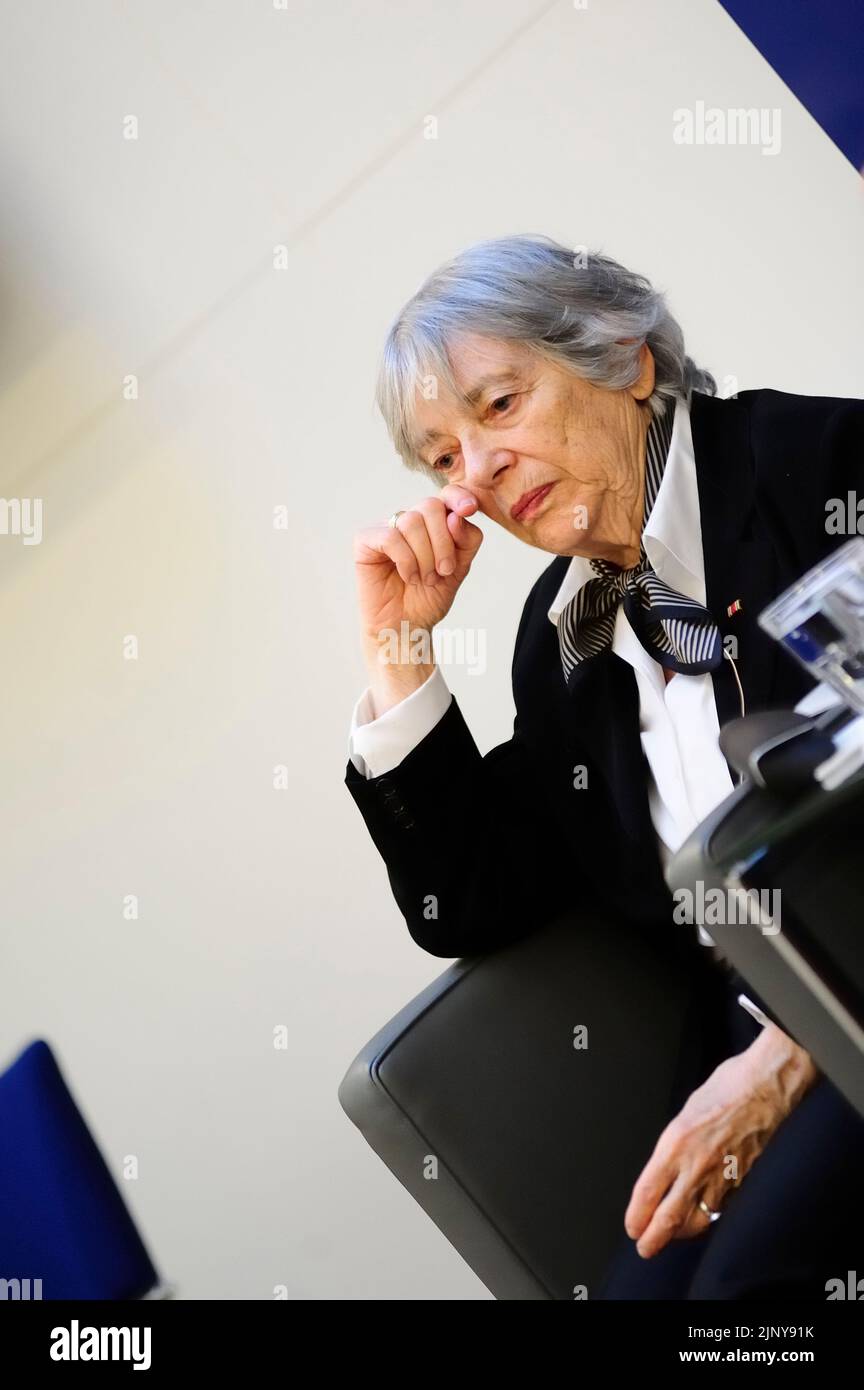 Viena, Austria. 21 de abril de 201. Helga Kinsky-Pollak (nacido el 28 de mayo de 1930 en Viena, fallecido el 14 de noviembre de 2020) en la Casa de la Unión Europea Foto de stock
