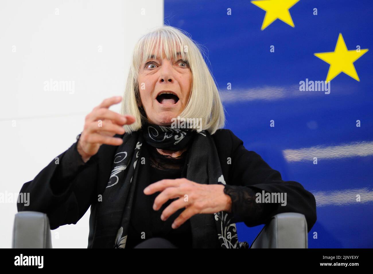 Viena, Austria. 14 de abril de 2015. La actriz austriaca Erika Pluhar en la Casa de la Unión Europea Foto de stock