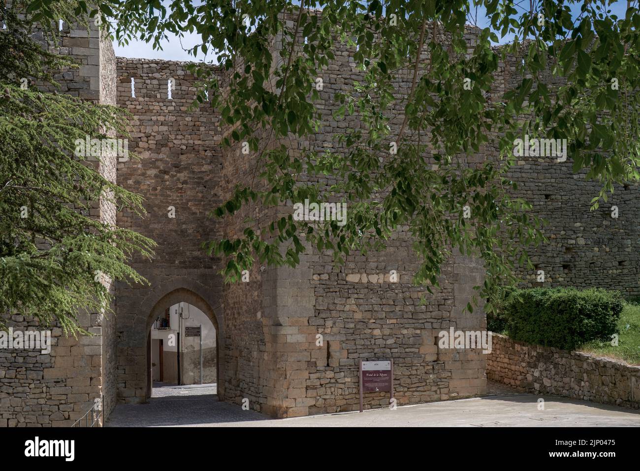 Portal de la Nevera en la muralla de Morella, Castellón, Comunidad Valenciana, España, Europa Foto de stock