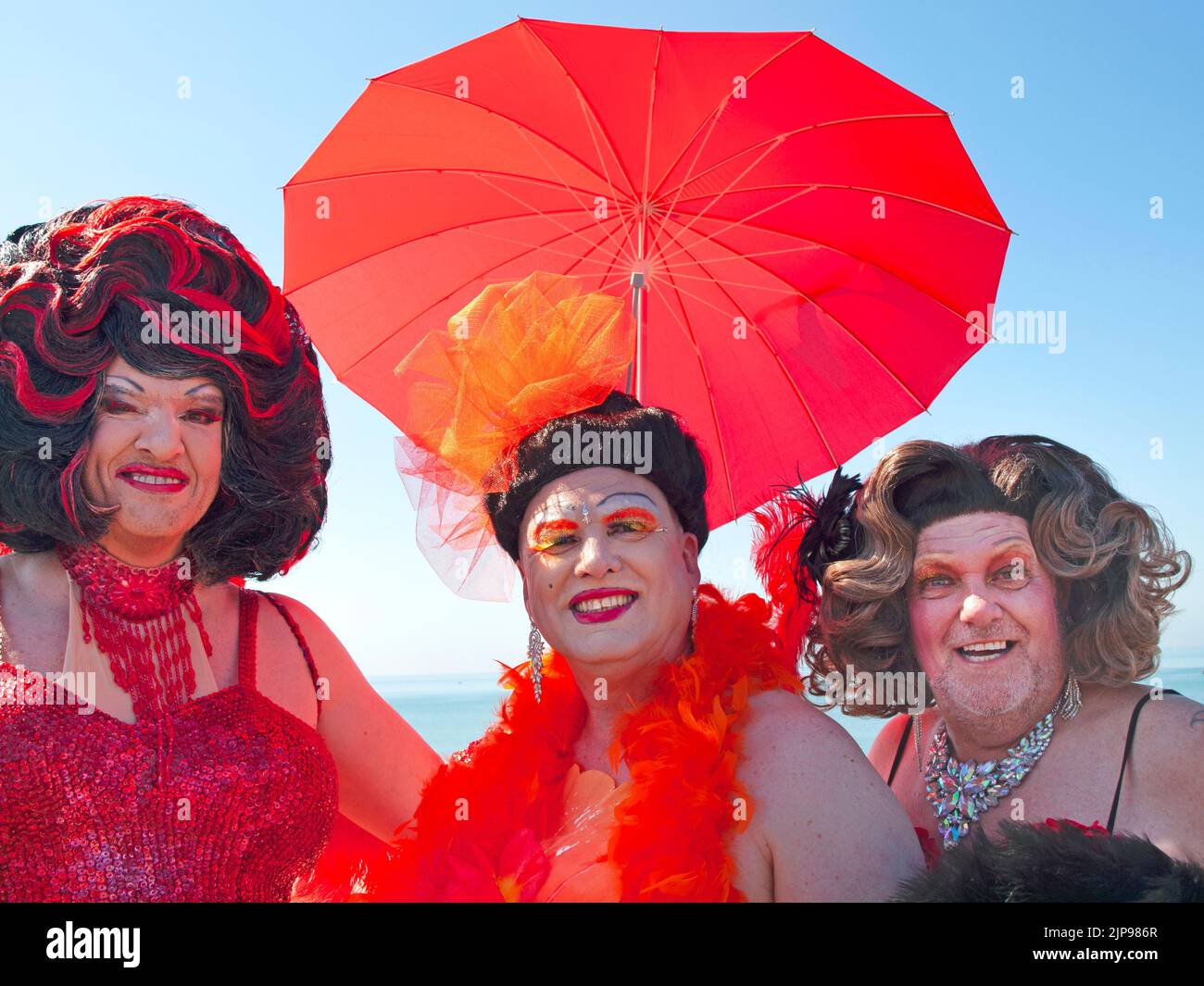 Travestis fotografías e imágenes de alta resolución - Alamy