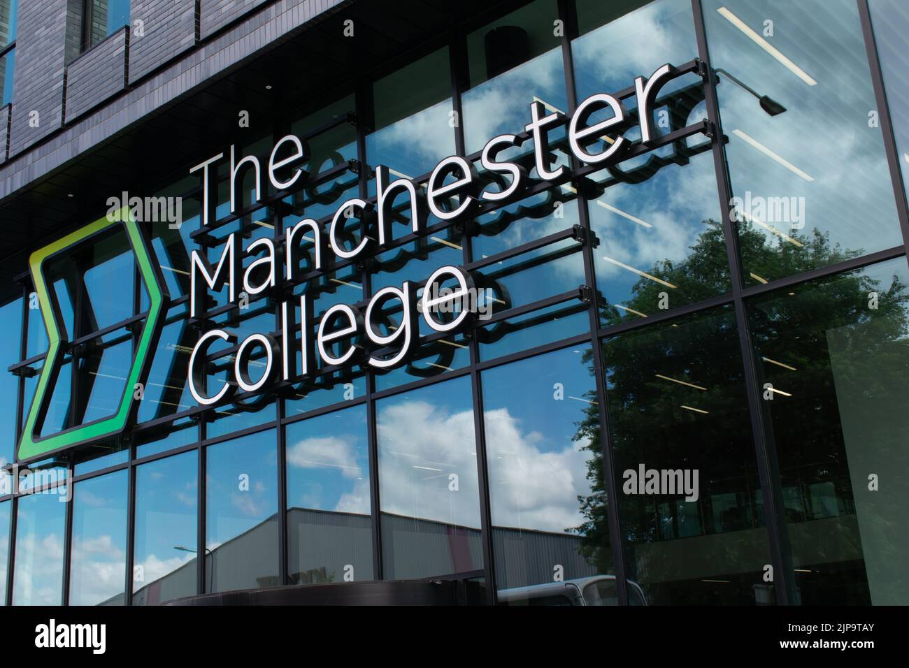 El campus de Manchester College City se inaugurará en septiembre de 2022. Foto de stock