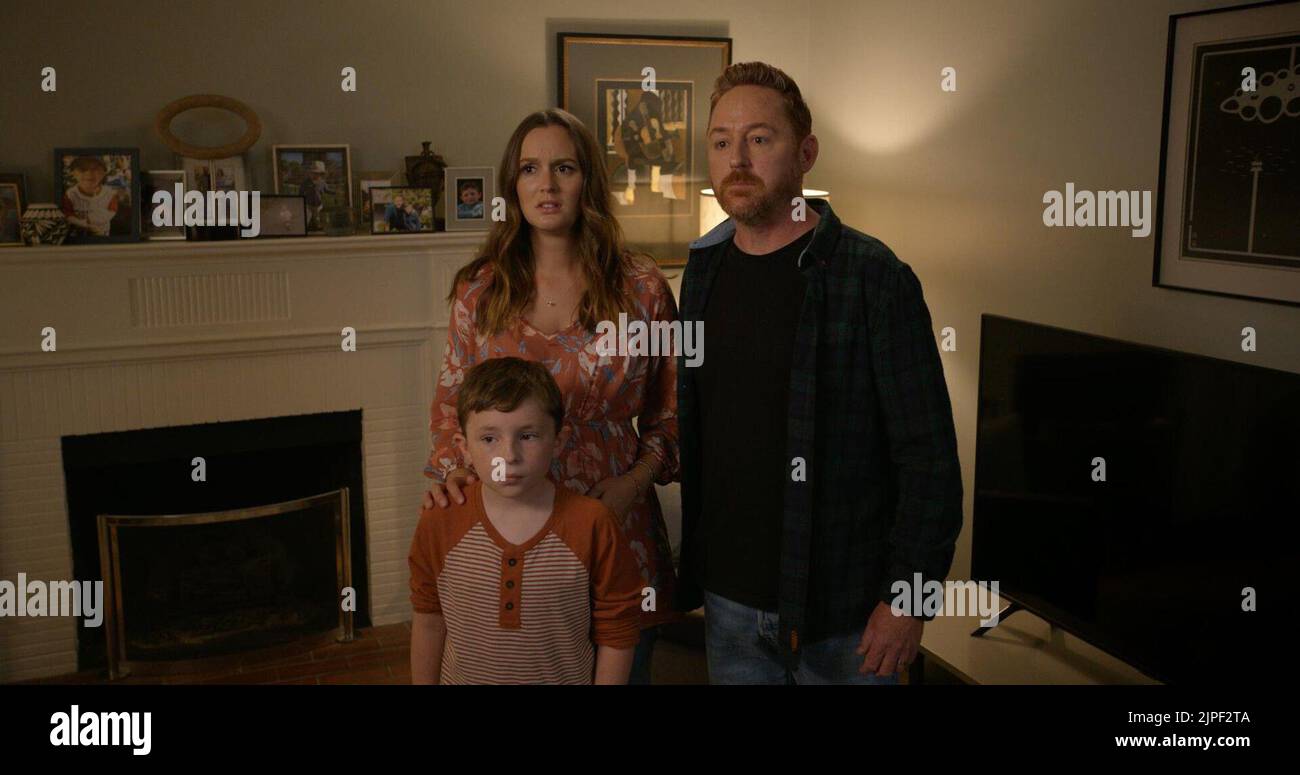 EL ORVILLE NUEVOS HORIZONTES, desde la izquierda Jackson Lee Hill