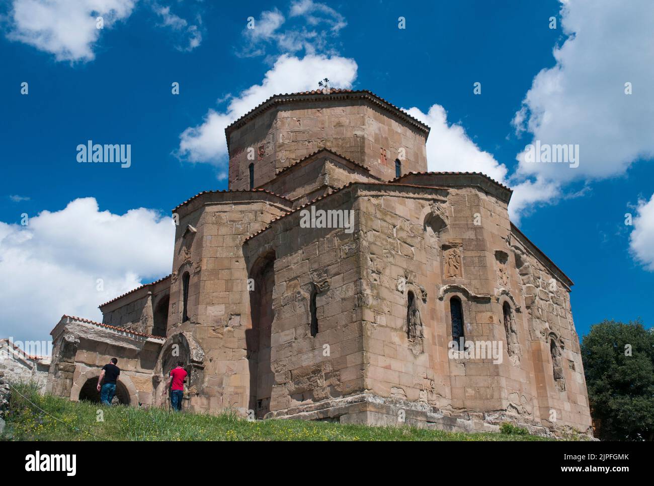 La antigua Iglesia de la Santa Cruz, Jvari, cerca de Mtskheta, república de Georgia Foto de stock
