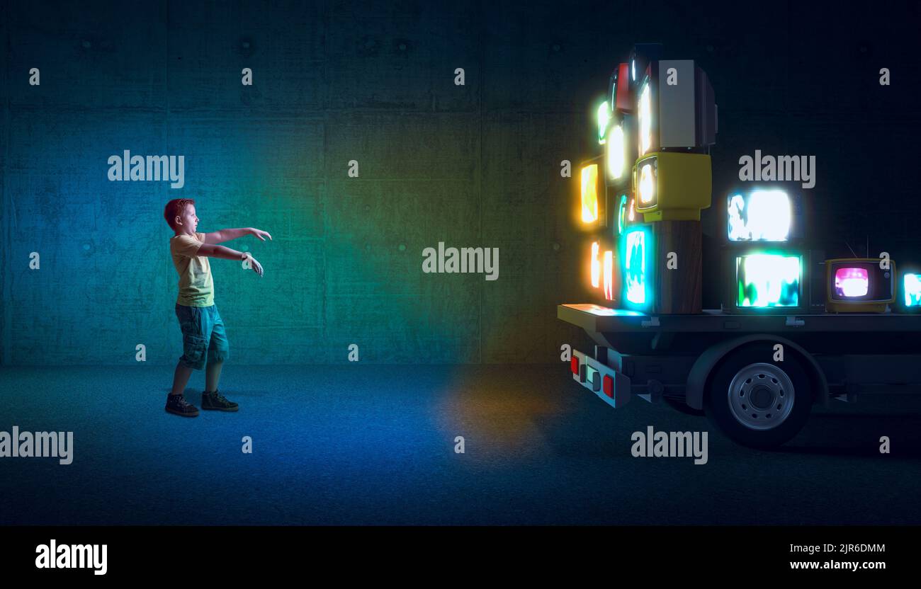 camión que llevaba televisores viejos encendido y un niño que lo seguía con los brazos levantados. concepto de teledependencia. Foto de stock