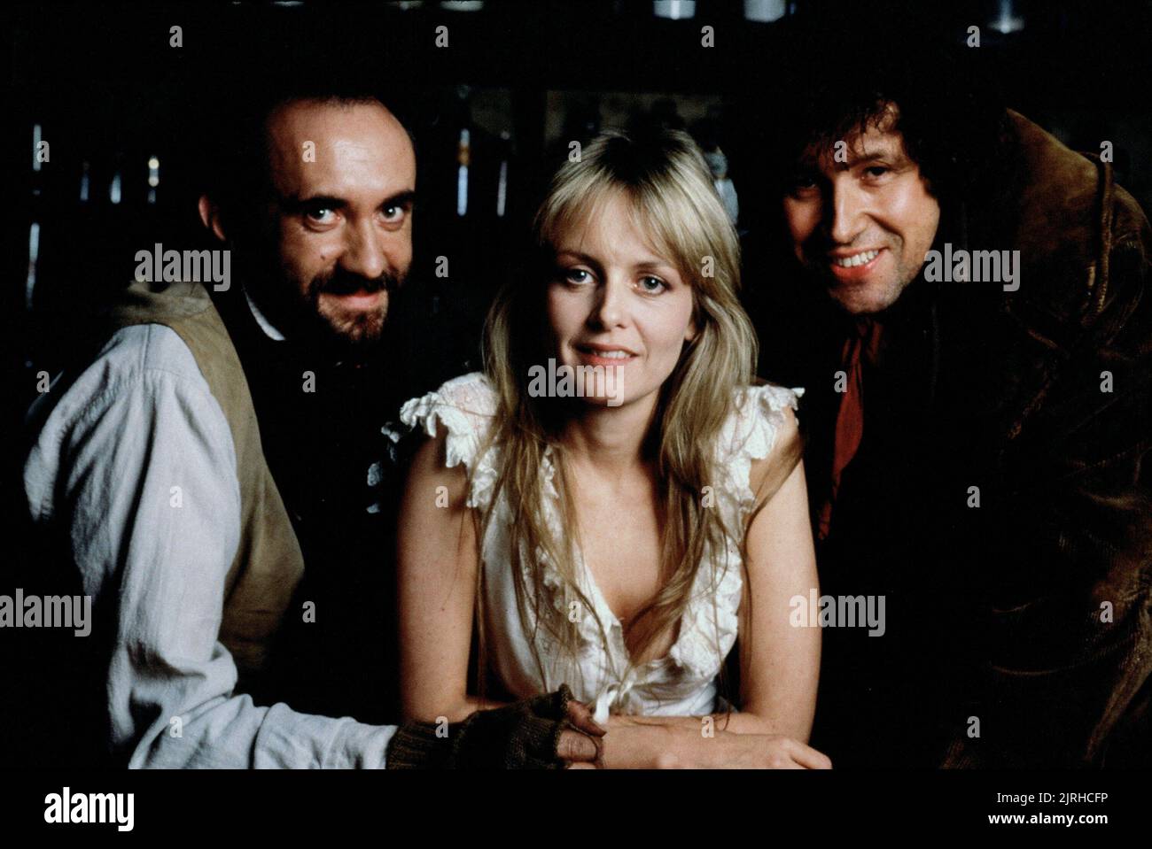 JONATHAN PRYCE, TWIGGY, Stephen Rea, EL DOCTOR Y LOS DIABLOS, 1985 Foto de stock