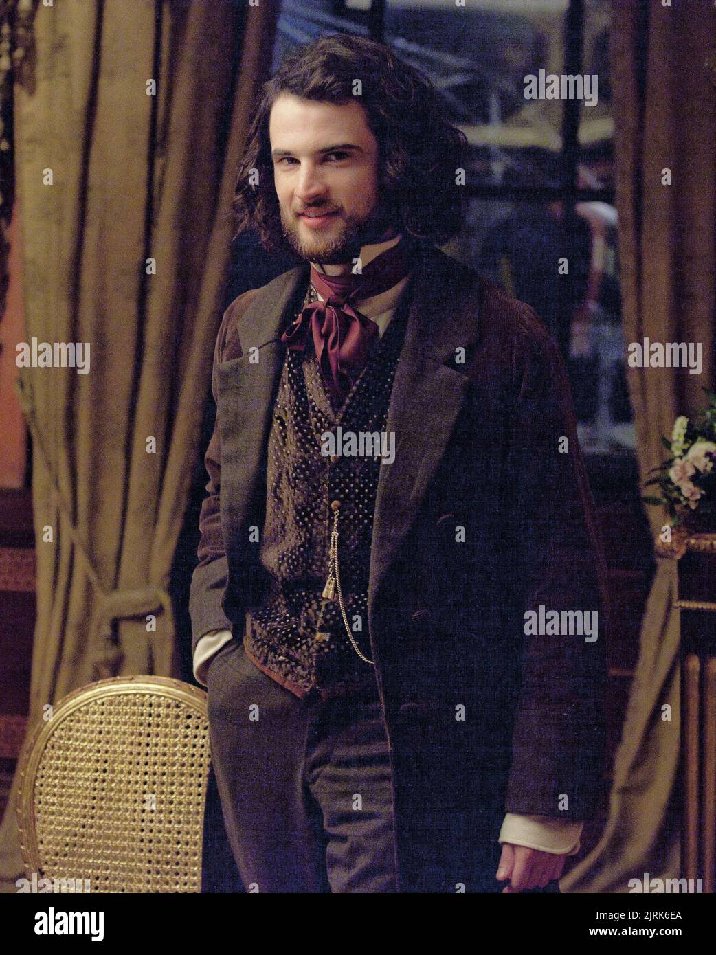 TOM STURRIDGE en EFFIE GRAY (2014), dirigido por RICHARD LAXTON. Crédito: PELÍCULAS SOBERANAS / Álbum Foto de stock