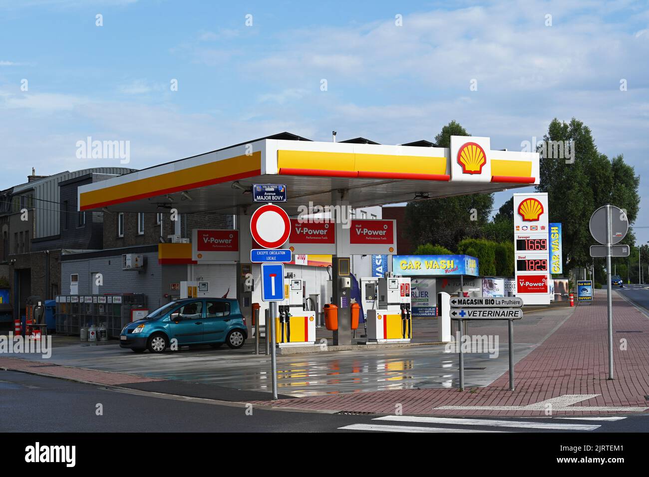 Una estación de servicio Shell en Bélgica Foto de stock