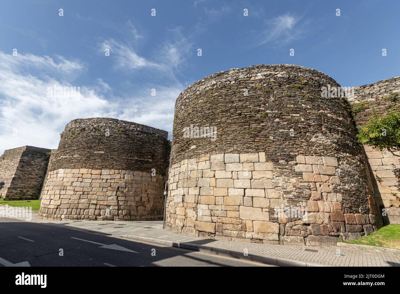 Lugo, España. Las murallas de la antigua ciudad romana de Lucus Augusti. Patrimonio de la Humanidad en Galicia Foto de stock
