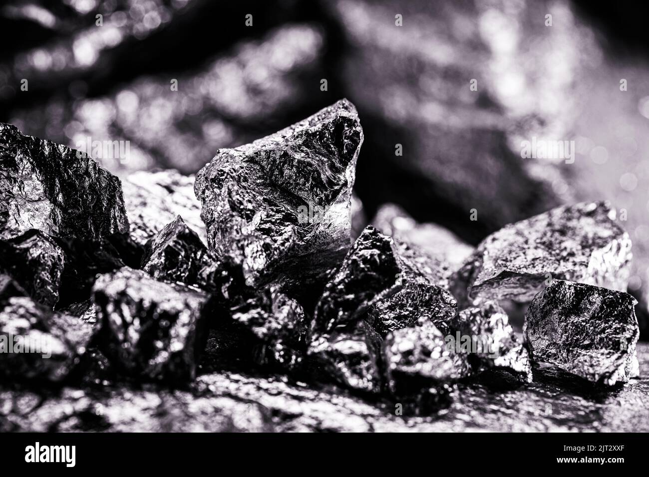 paladio, un metal de transición, utilizado en la producción de equipo  aeroespacial militar y en la fabricación de catalizadores, piedras de  paladio, uso de metales Fotografía de stock - Alamy