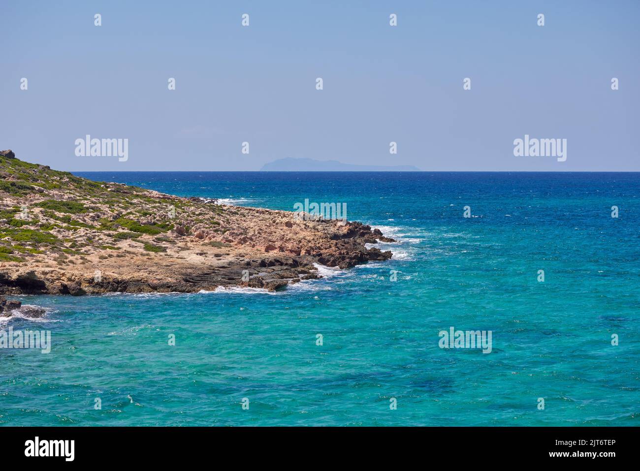 Increíble paisaje de las islas griegas - Bahía de Balos con las mejores playas y mar turquesa Foto de stock