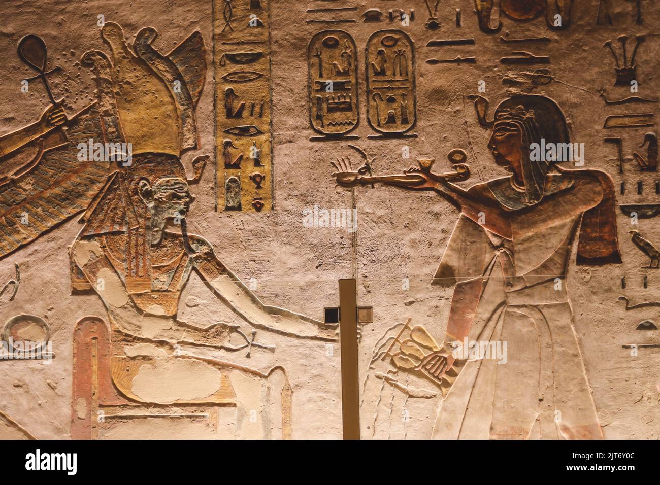 Dibujos Egipcios Antiguos dentro de las Tumbas Faraón en el Valle de