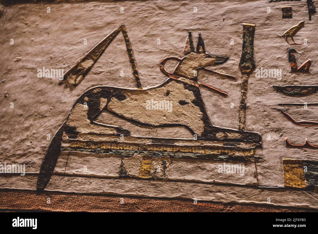 Dibujos Egipcios Antiguos dentro de las Tumbas Faraón en el Valle de