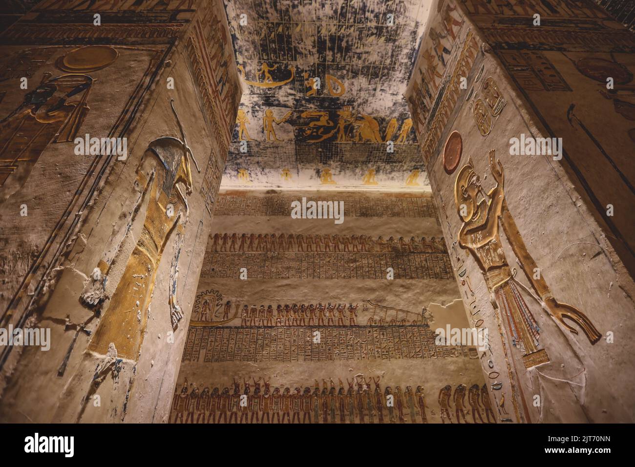 Dibujos Egipcios Antiguos dentro de las Tumbas Faraón en el Valle de