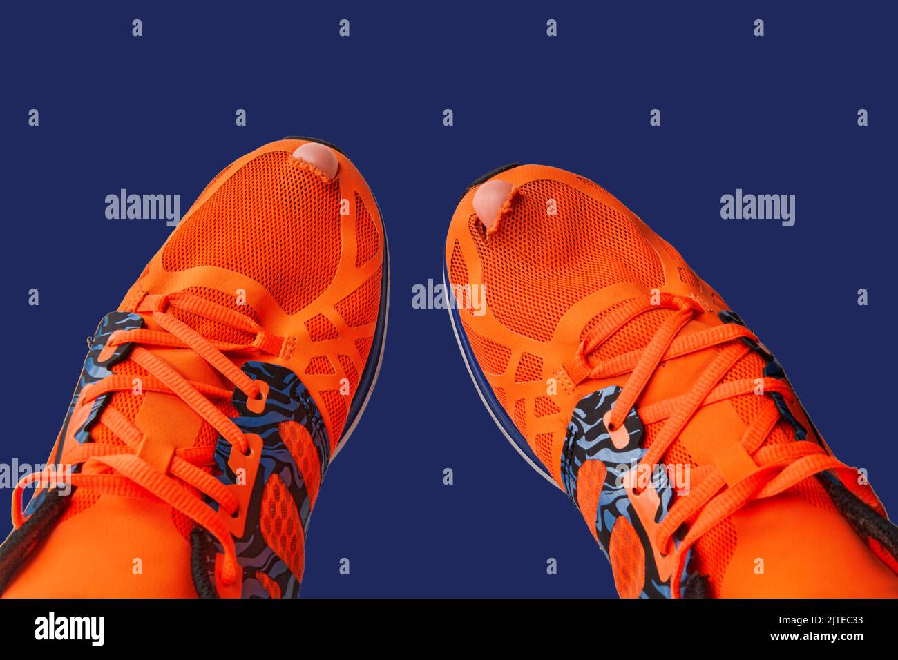 Zapatillas naranjas fotograf as e im genes de alta resoluci n Alamy