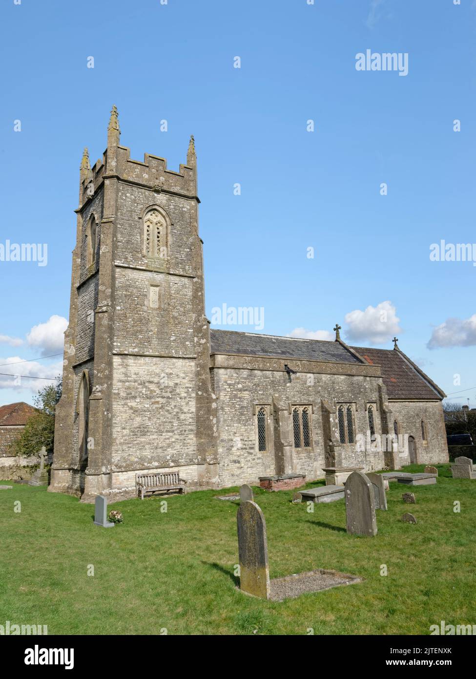 Iglesia de San Lorenzo, Stanton Prior, cerca de Markbury, Bath y el noreste de Somerset, febrero de 2021. Foto de stock