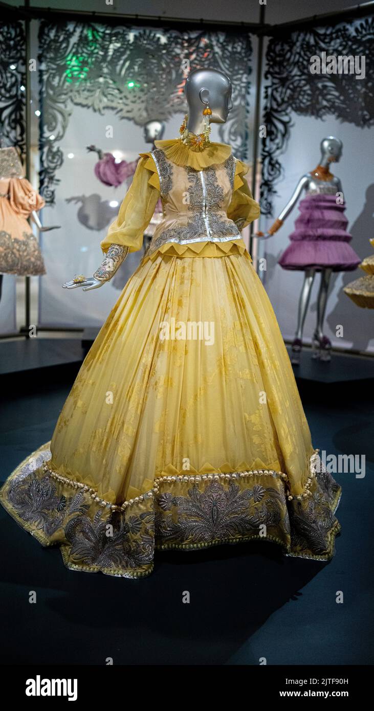 Guo Pei: Fantasía Couture Foto de stock