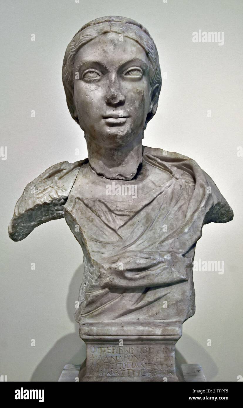 Aurelia Euposia, que data del año 250-275 DC, se encuentra en la isla de Melos, Cícladas Griegas. Museo Arqueológico Nacional de Mármol en Atenas. Foto de stock