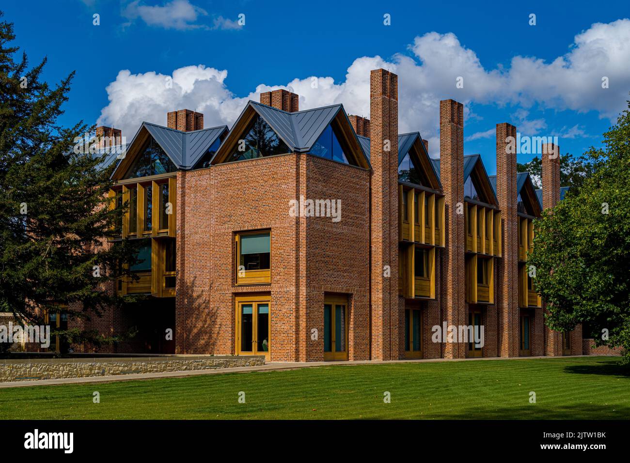 The New Library en Magdalene College, parte de la Universidad de Cambridge. Arquitecto Niall McLaughlin Architects 2022, preseleccionado para el premio Stirling de 2022. Foto de stock