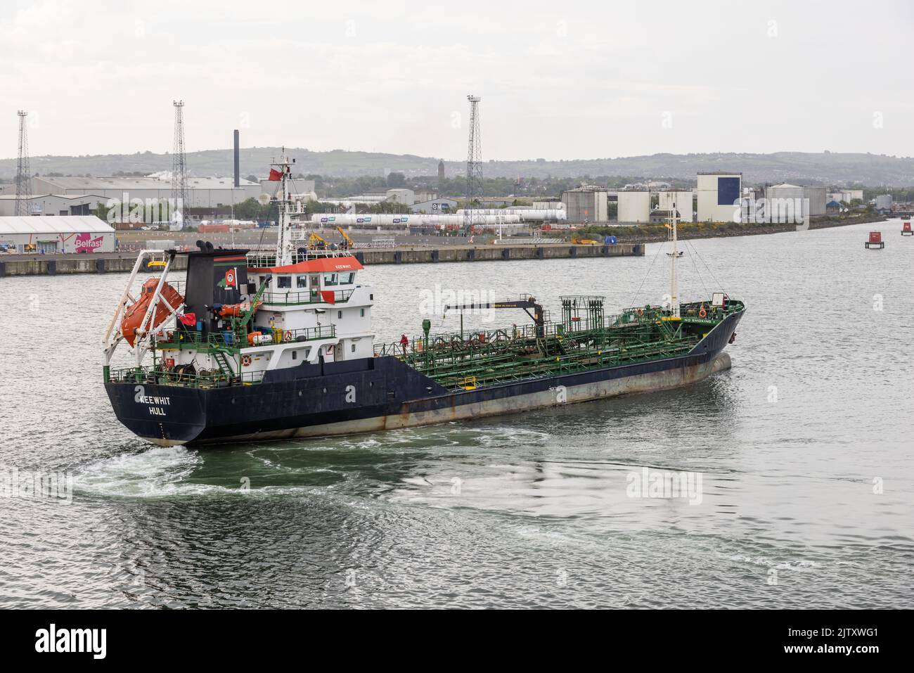 Keewhit - Oil Products Tanker - IMO: 9286504 - En Belfast Harbour, Irlanda del Norte, Reino Unido Foto de stock