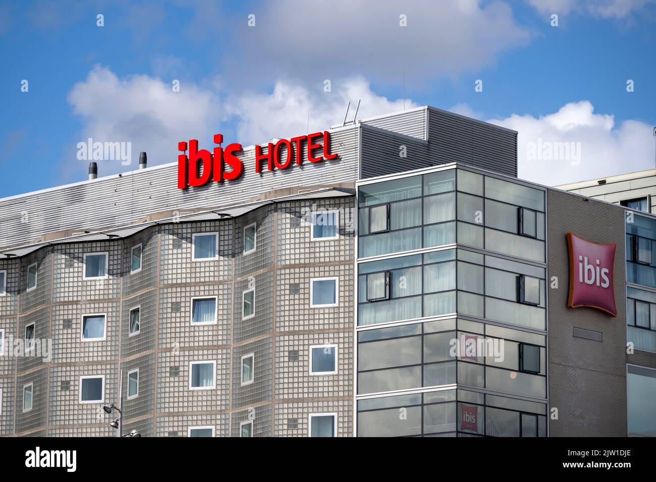 Vista general de un hotel Ibis en Amsterdam, Holanda. Foto de stock