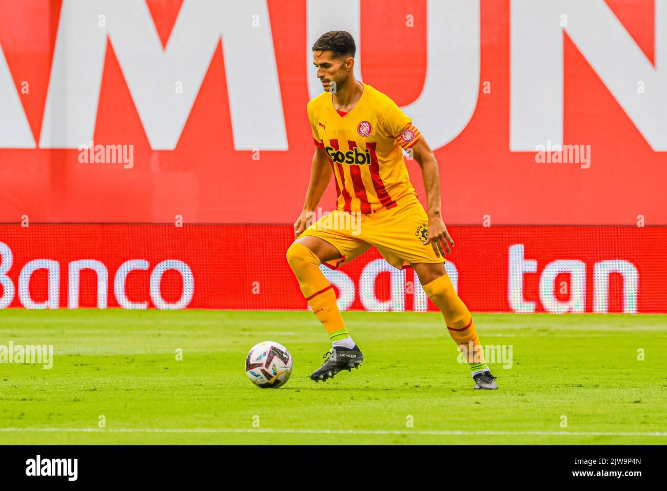 MALLORCA, ESPAÑA - SEPTIEMBRE 3: Juan Pedro Ramírez de Girona CF entre el RCD Mallorca y el Girona CF de La Liga Santander el 3 de septiembre de 2022 en Visit Mallorca Stadium Son Moix en Mallorca, España. (Foto de Samuel Carreño/ PX Images) Foto de stock