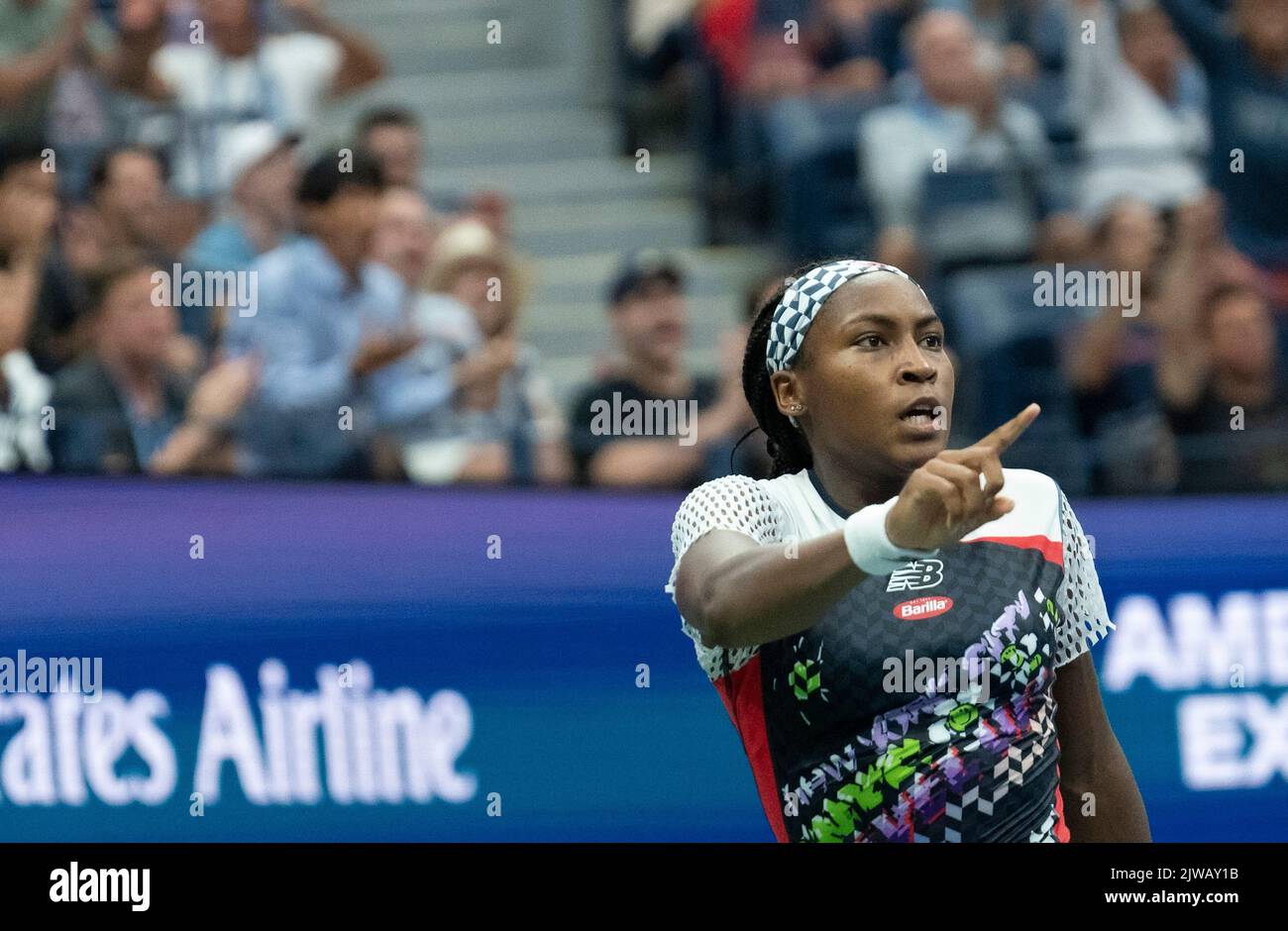 Zapatillas new balance coco fotografías e imágenes de alta resolución