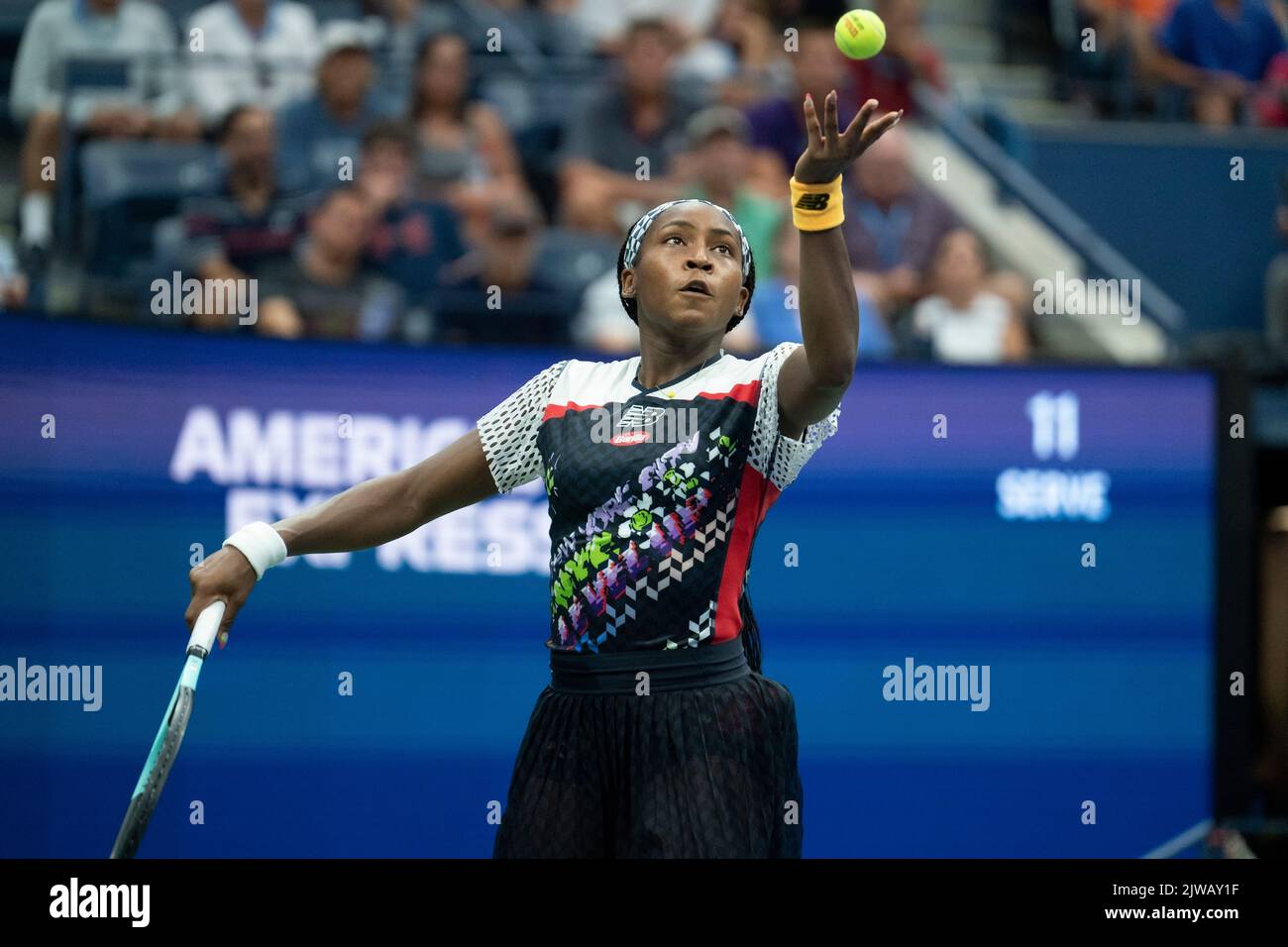 Zapatillas new balance coco fotografías e imágenes de alta resolución