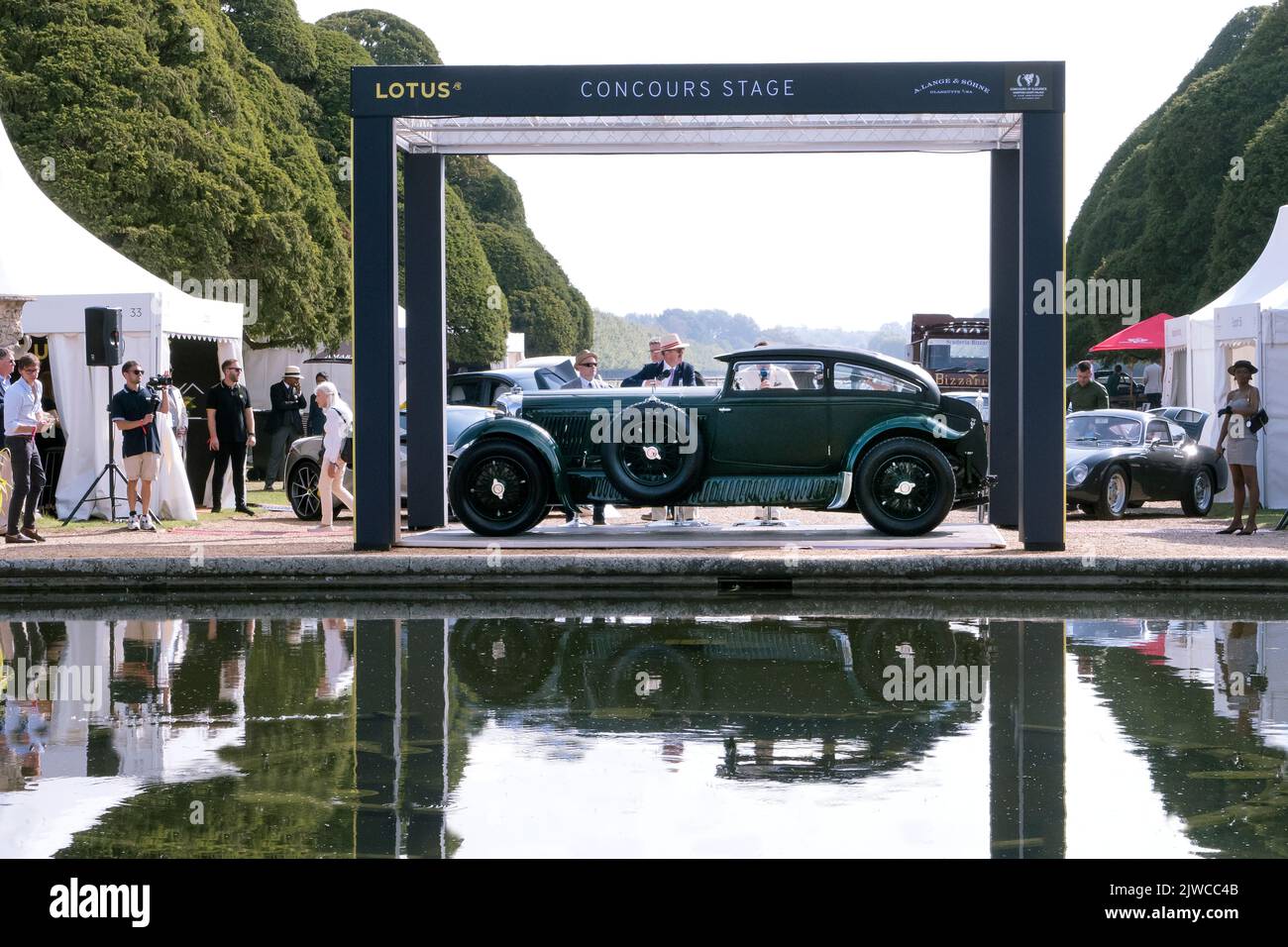 1930 Bentley Speed 6 Blue train Coupe en el 2022 Hampton Court Concours en el Hampton Court Palace London, Reino Unido Foto de stock